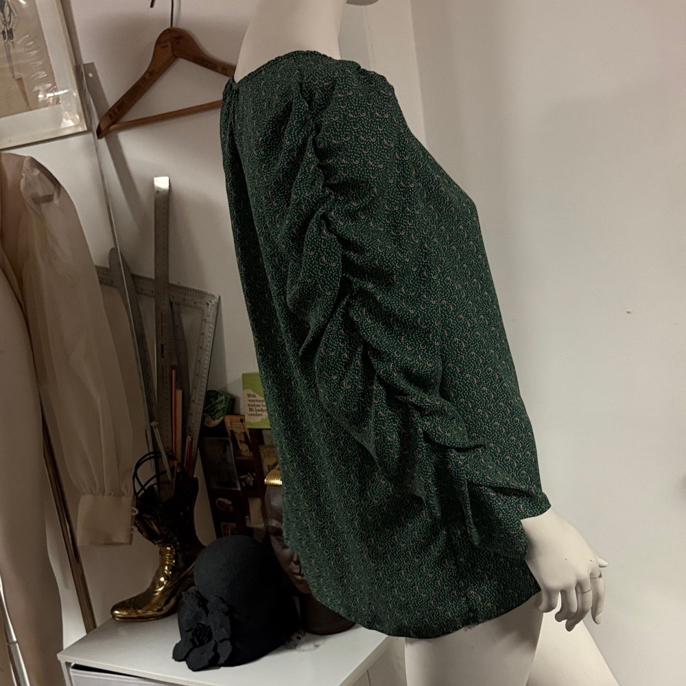 Max Studio Green Top - Picture 4 of 8